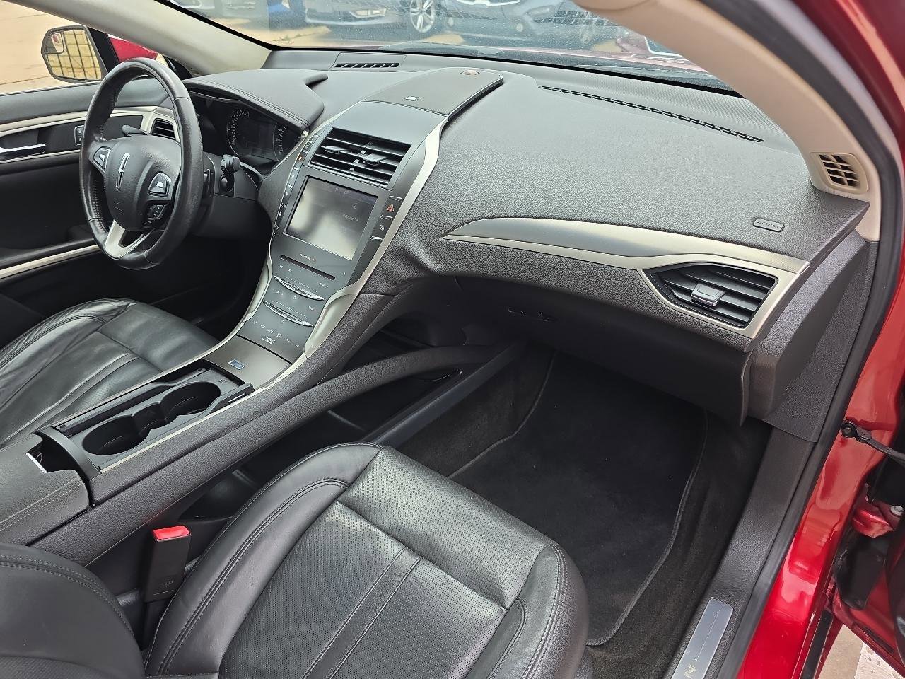 Used 2013 Lincoln MKZ FWD image 20