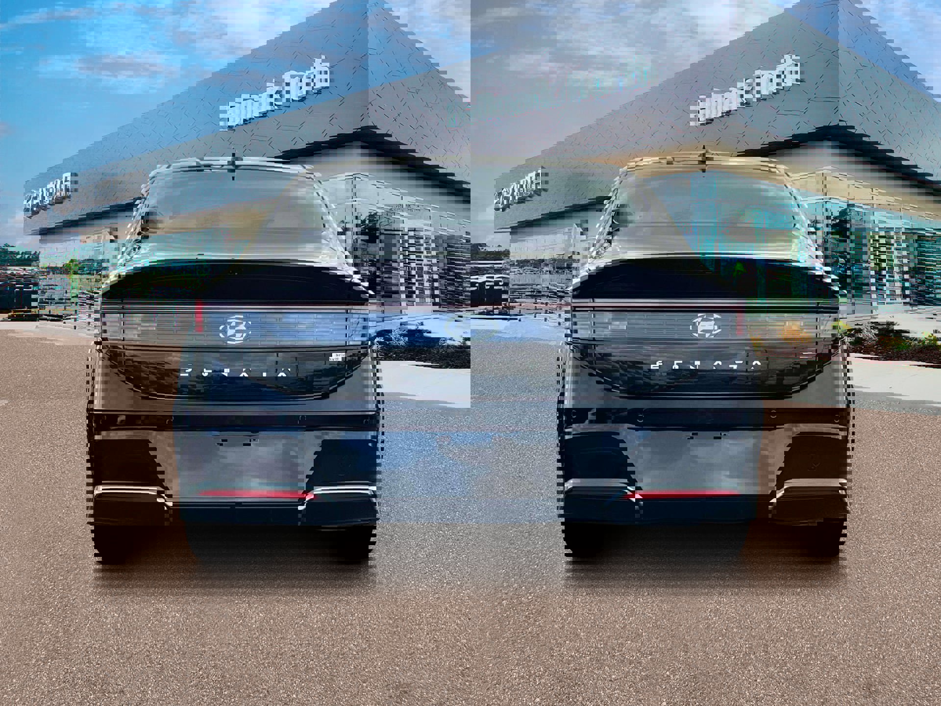 New 2025 Hyundai Sonata Limited image 6