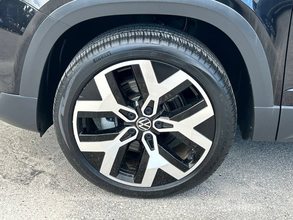 Certified 2023 Volkswagen Taos SEL AWD/4WD image 57