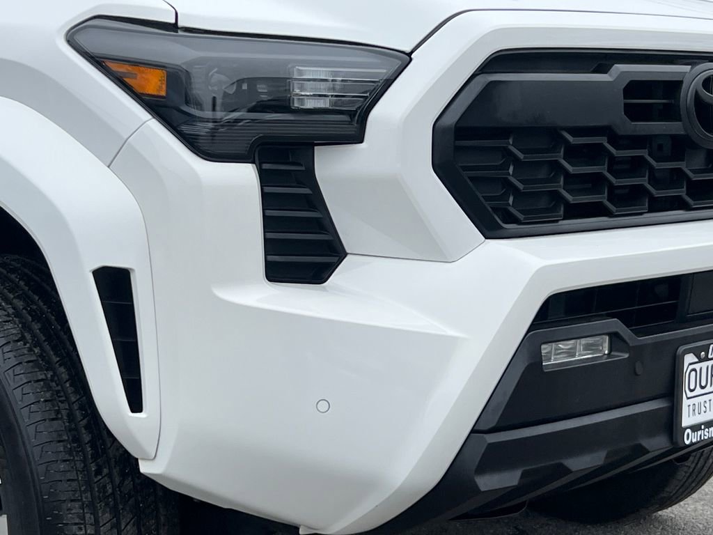 Used 2024 Toyota Tacoma TRD Sport image 9