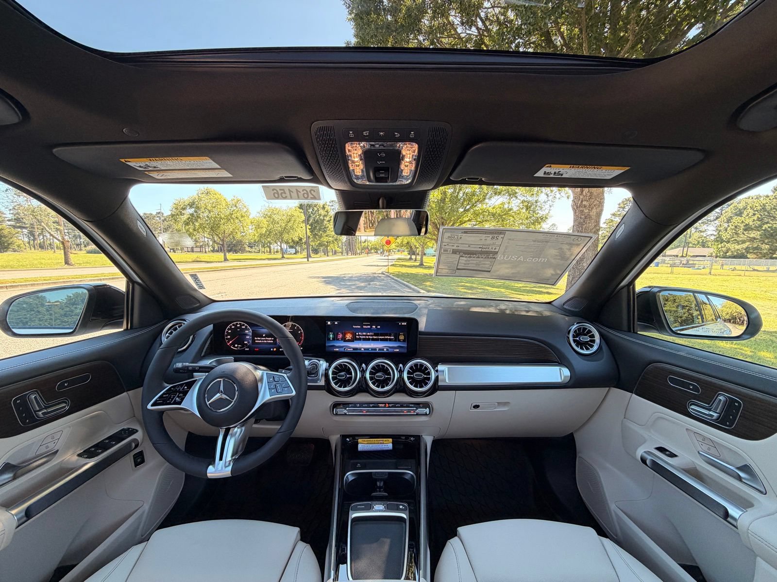 New 2026 Mercedes-Benz GLB 250 image 2