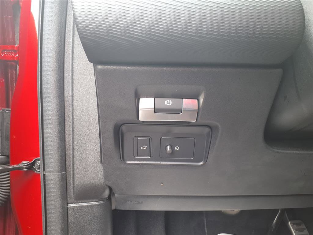 Used 2023 Land Rover Discovery Sport SE R-Dynamic image 20