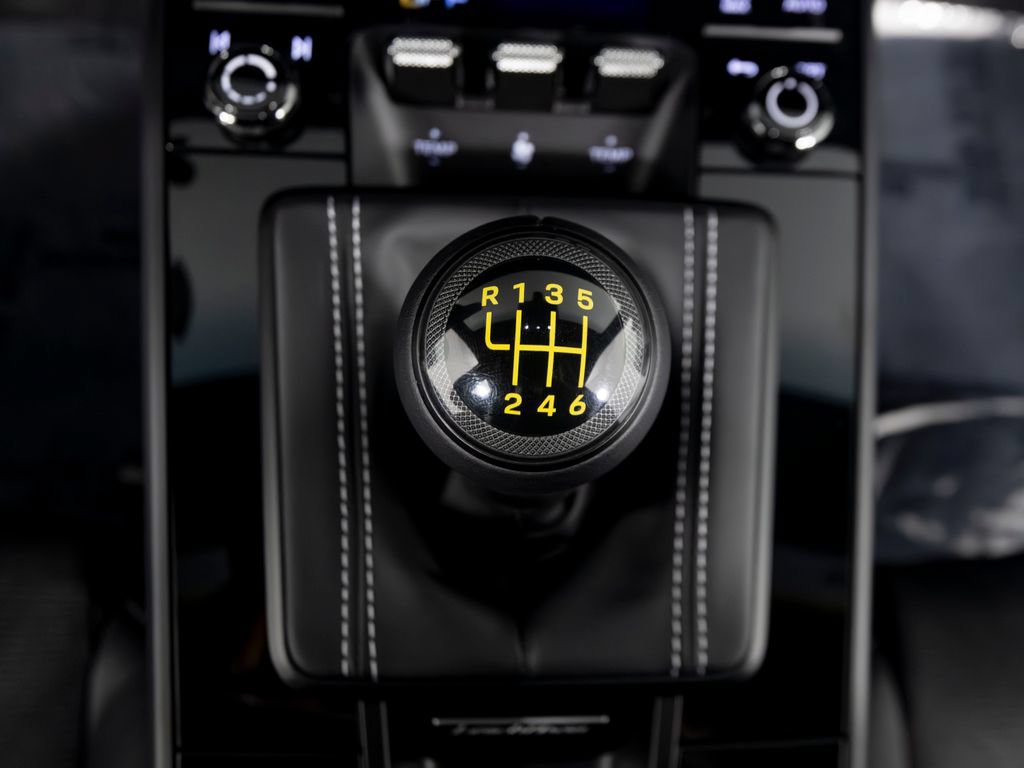 Certified 2026 Porsche 911 GT3 RWD image 33