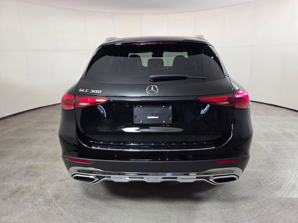Certified 2025 Mercedes-Benz GLC 300 image 5
