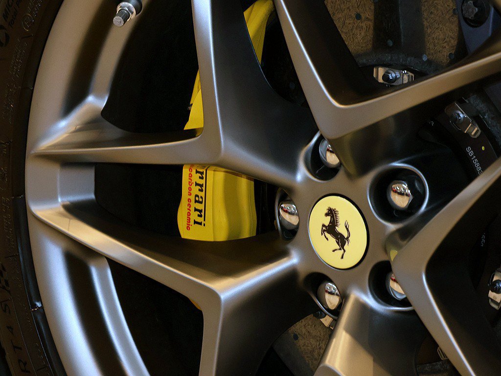 Certified 2026 Ferrari Roma Spider RWD image 52