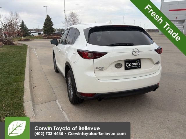Used 2017 MAZDA CX-5 Touring w/ Preferred Equipment Package AWD/4WD image 6