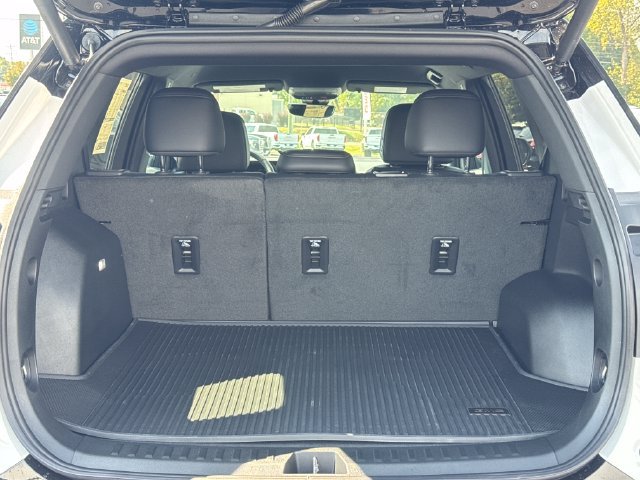 New 2027 GMC Terrain AT4 w/ Convenience Package III AWD/4WD image 12