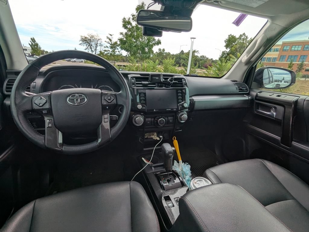 Used 2021 Toyota 4Runner Venture w/ Moonroof Package AWD/4WD image 14