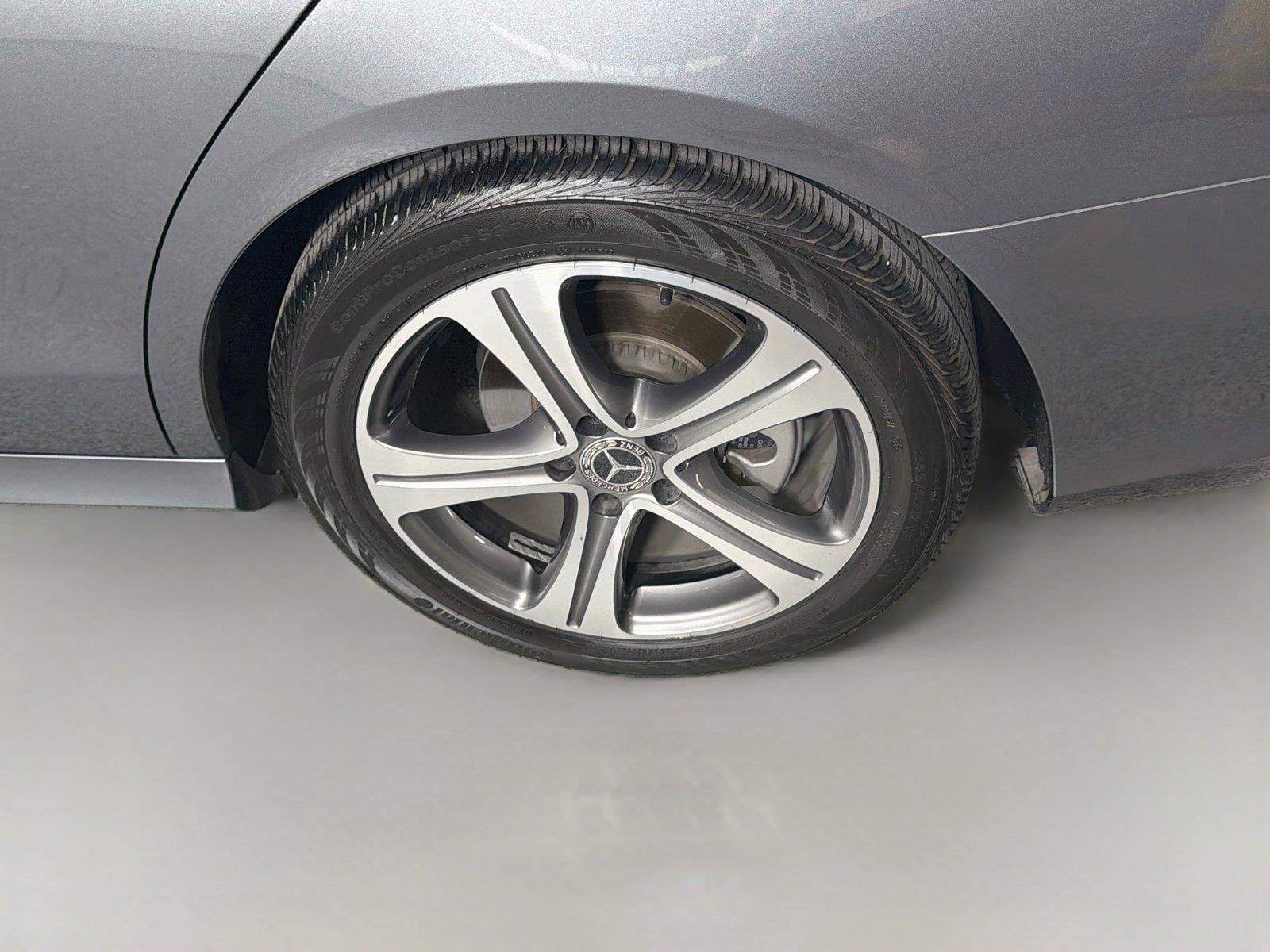Used 2018 Mercedes-Benz E 300 image 30