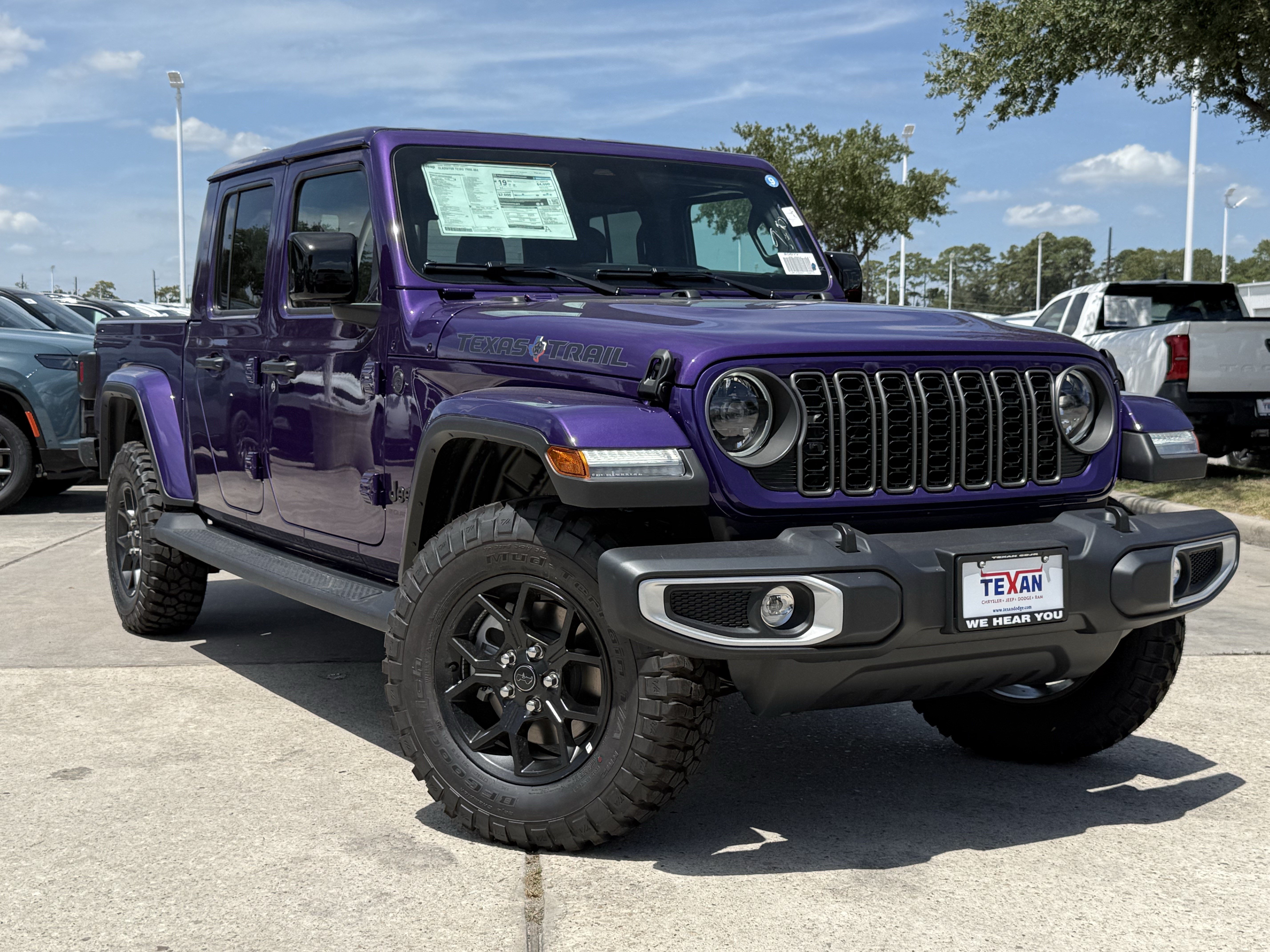New 2026 Jeep Gladiator Sport AWD/4WD image 2