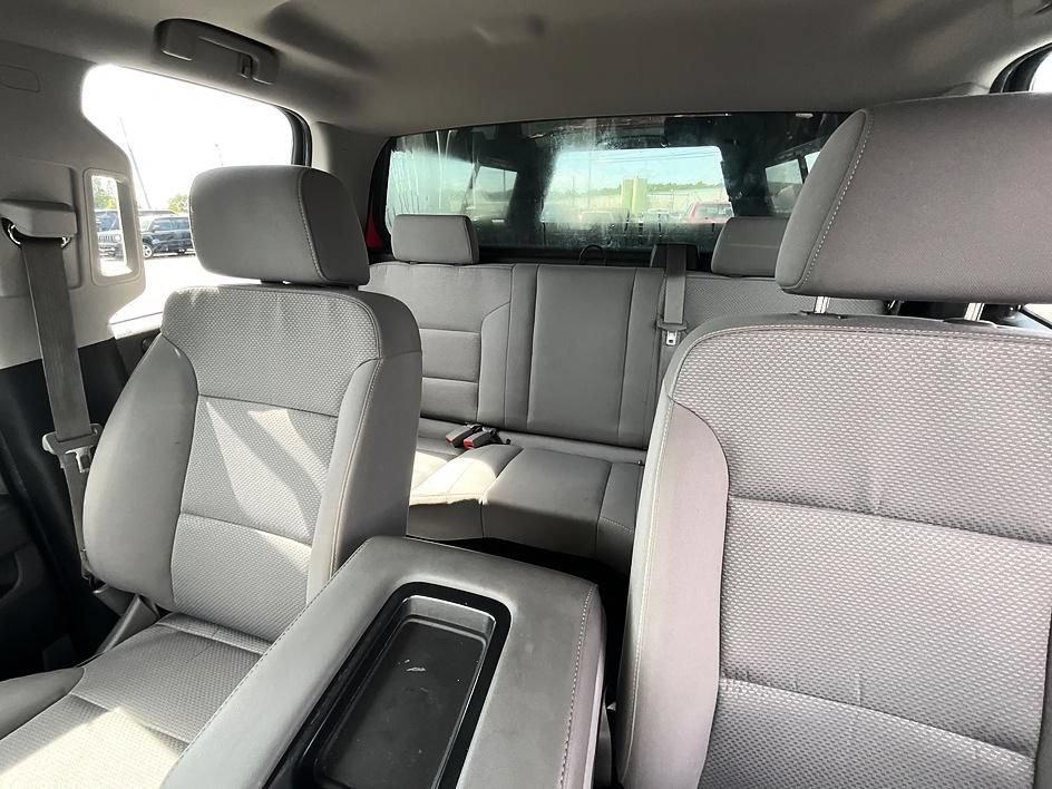 Used 2016 Chevrolet Silverado 1500 W/T AWD/4WD image 30