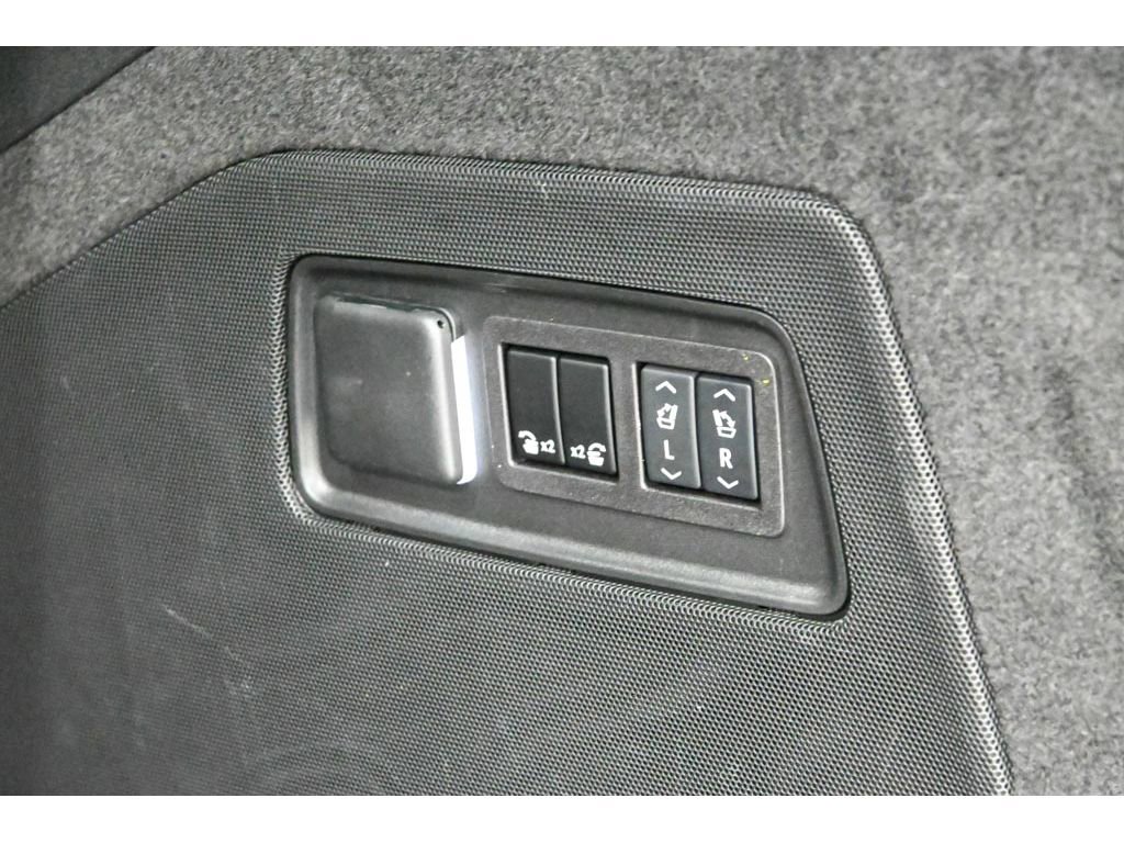 Certified 2024 Cadillac Escalade Sport w/ LPO, ONYX Package image 64