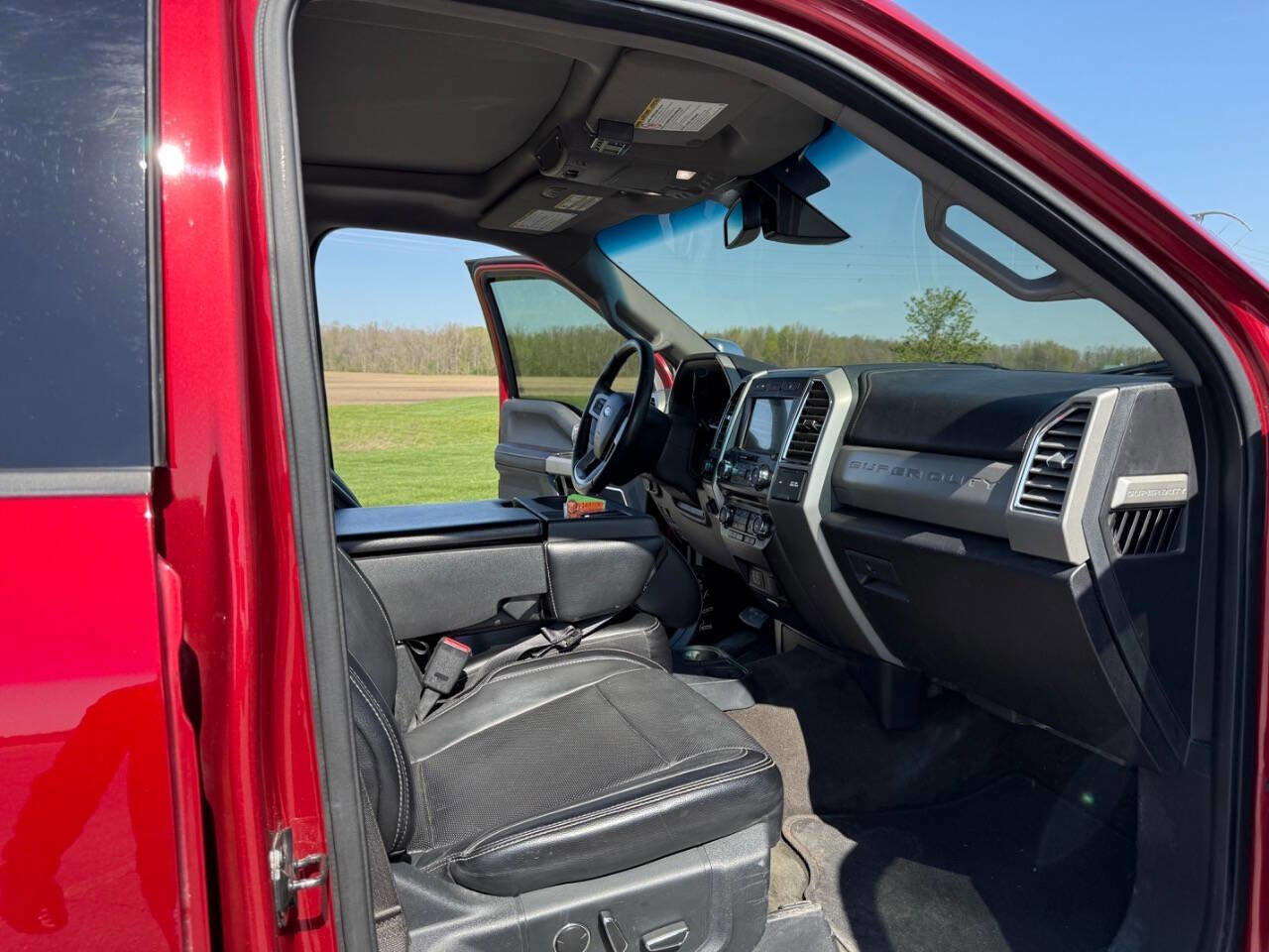 Used 2017 Ford F350 Lariat w/ Lariat Ultimate Package AWD/4WD image 18