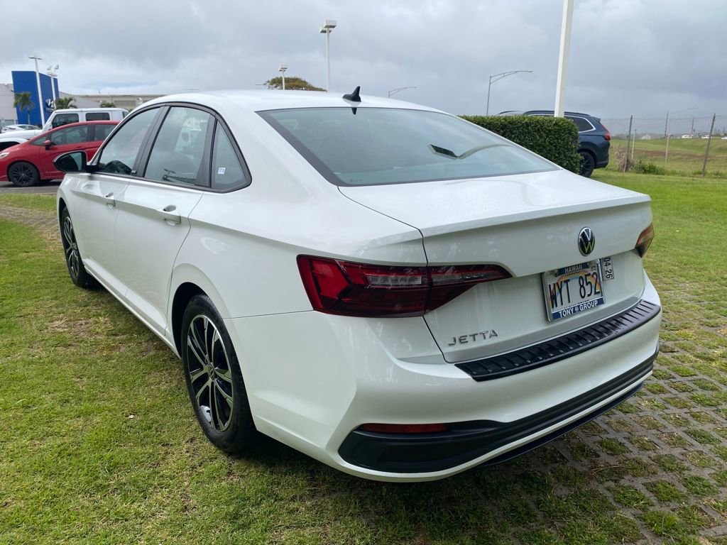 Used 2024 Volkswagen Jetta Sport image 23