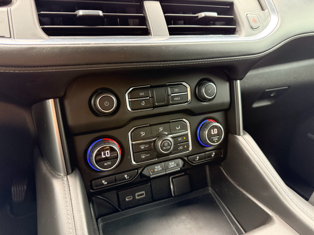Used 2022 Chevrolet Suburban LT RWD image 19