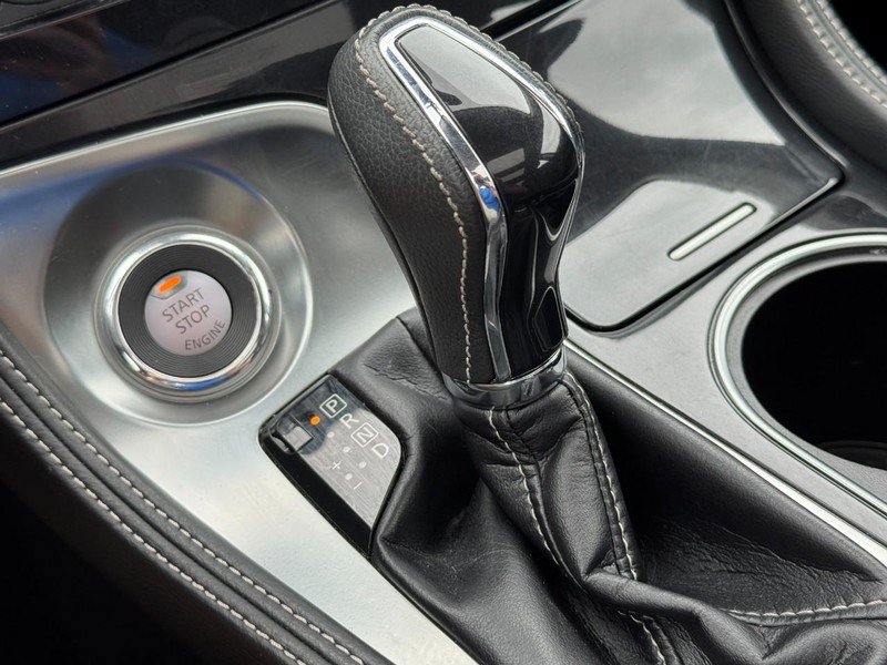 Used 2022 Nissan Maxima Platinum w/ Sport Mat Group FWD image 22