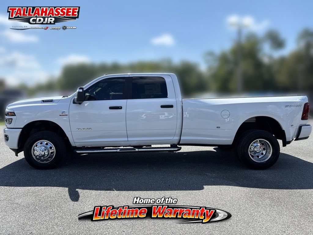 New 2026 RAM 3500 Big Horn AWD/4WD image 9