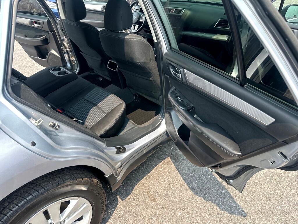 Used 2017 Subaru Outback 2.5i Premium image 26