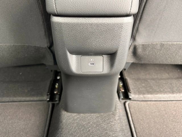 New 2025 Nissan Versa SR w/ Trunk Package image 22