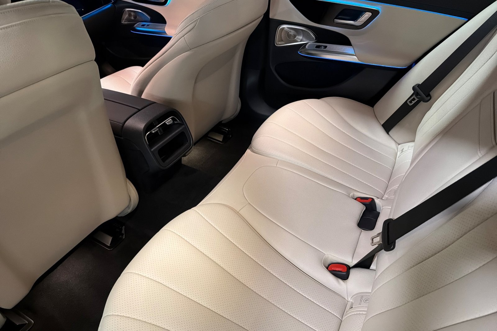New 2027 Mercedes-Benz E 450 4MATIC Sedan image 11