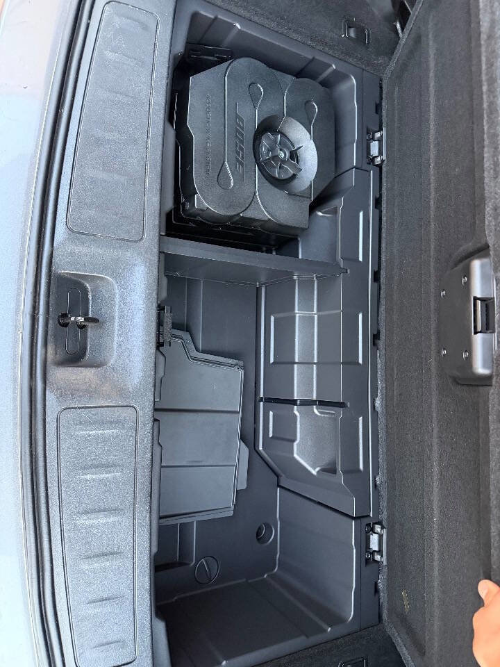 Used 2016 Nissan Pathfinder Platinum w/ Cargo Package image 21