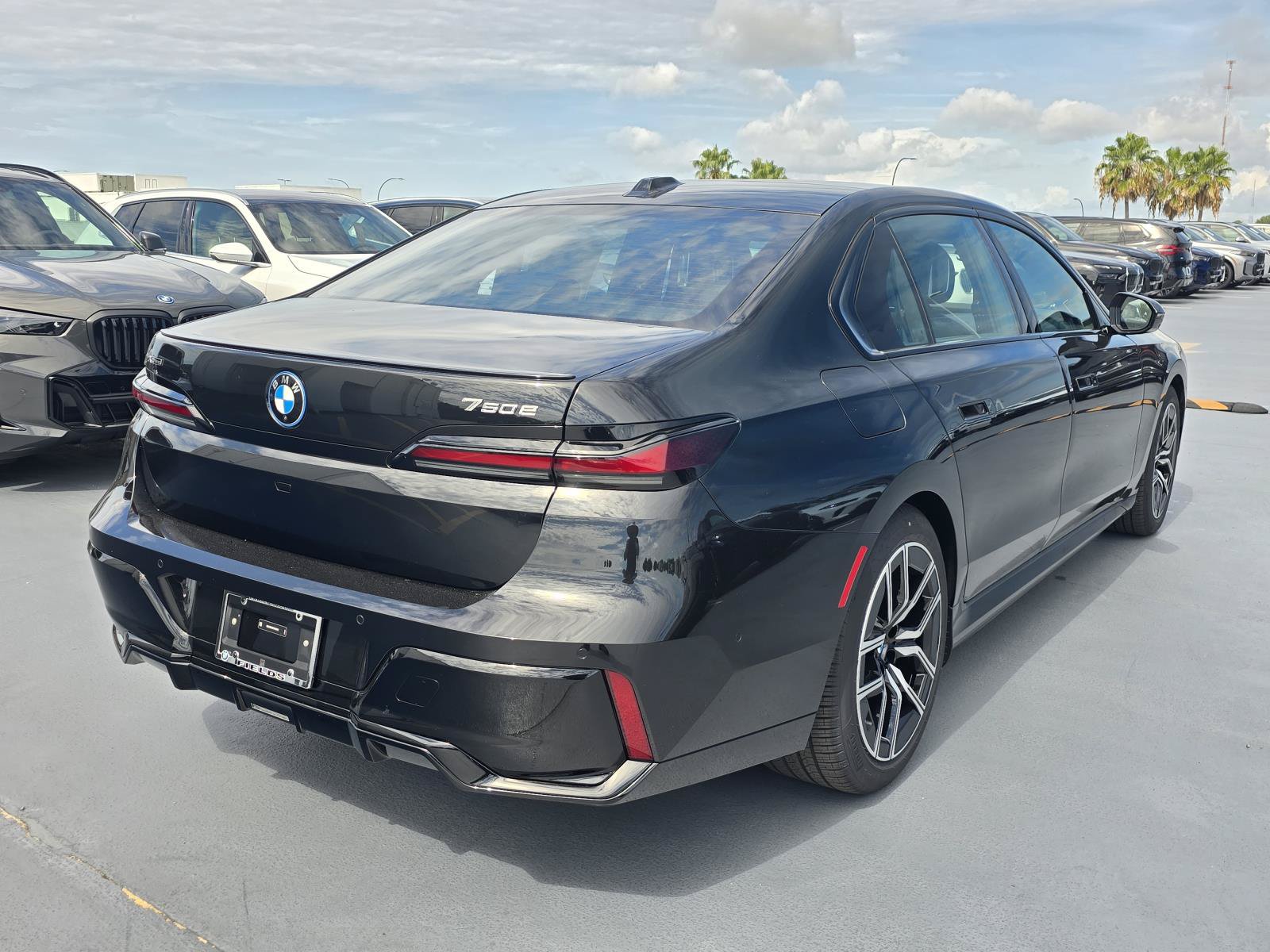 New 2026 BMW 750e xDrive w/ Executive Package AWD/4WD image 3