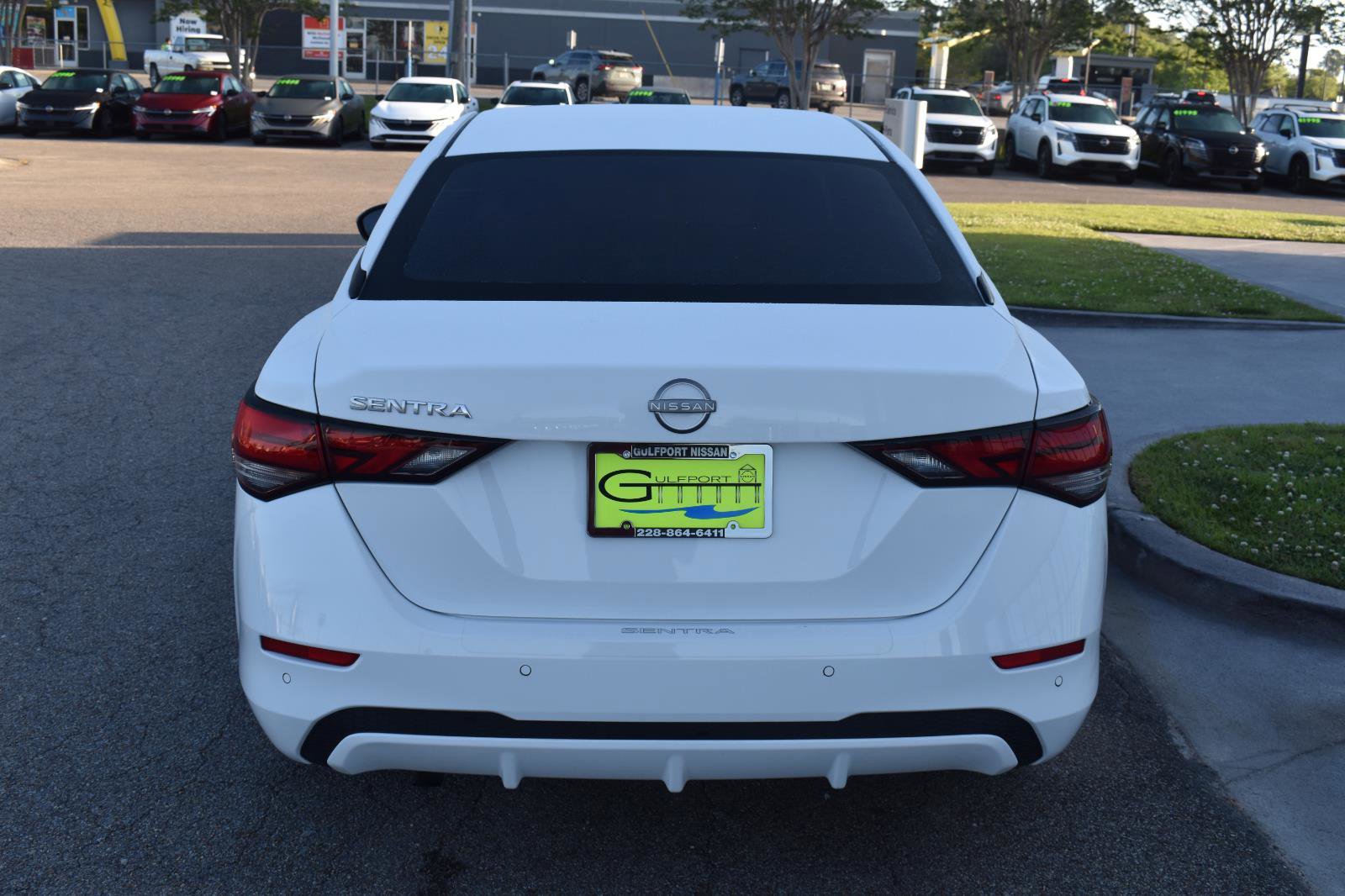 Used 2024 Nissan Sentra S image 6