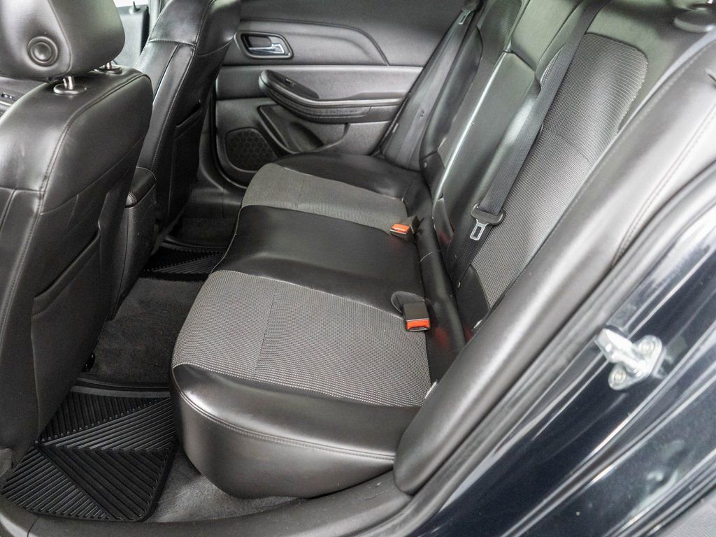 Used 2015 Chevrolet Malibu LT image 11