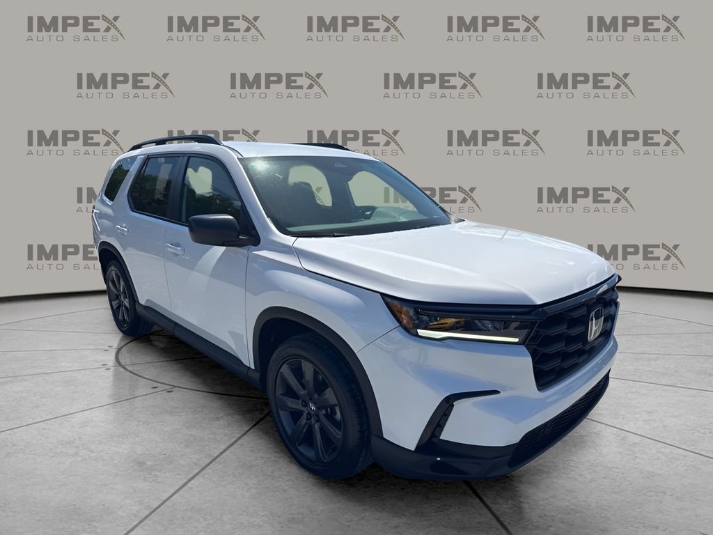 Used 2025 Honda Pilot Sport image 6