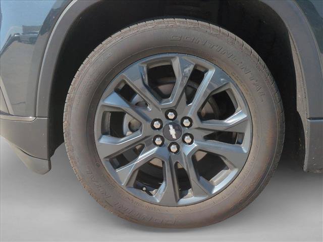 Used 2020 Chevrolet Traverse RS w/ LPO, 'HIT The Road' Package AWD/4WD image 13