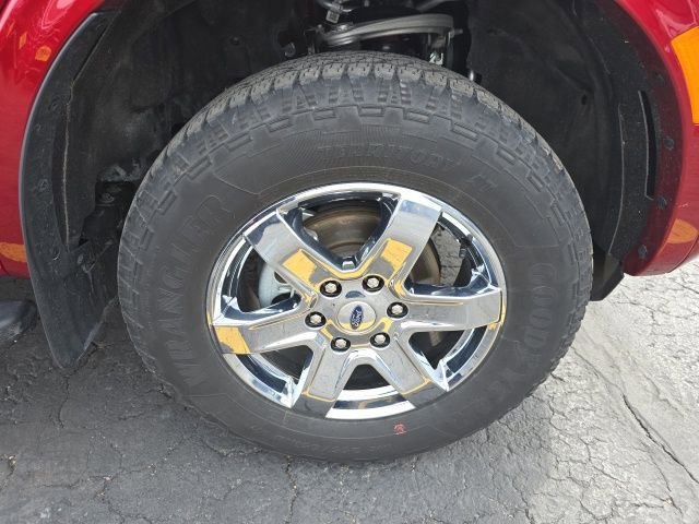 Used 2025 Ford Ranger Lariat w/ Chrome Accent Package image 28