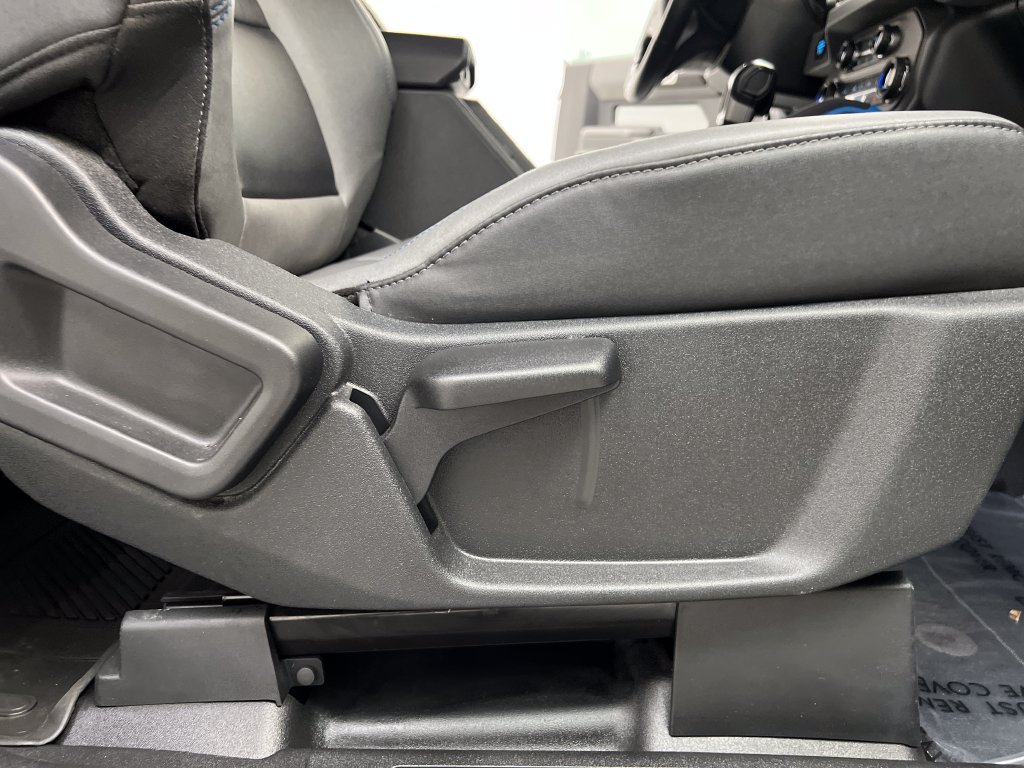 Used 2022 Ford Bronco Black Diamond AWD/4WD image 19