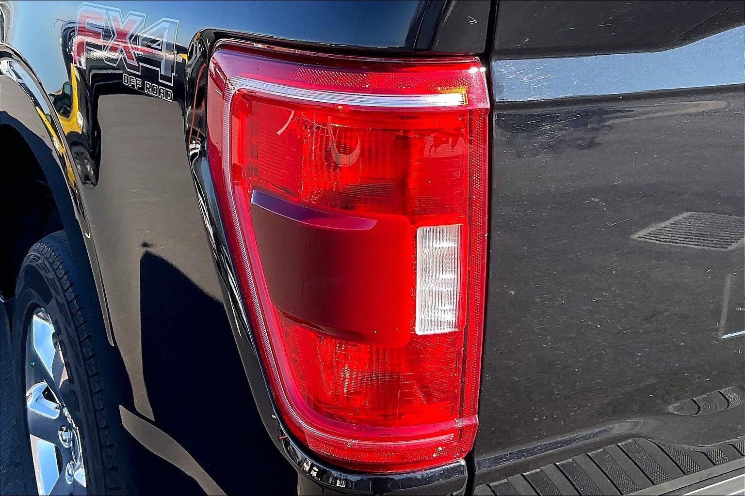 Used 2022 Ford F150 XLT w/ Equipment Group 302A High image 24