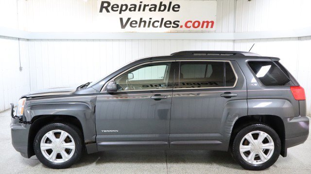 Used 2017 GMC Terrain SLE image 1