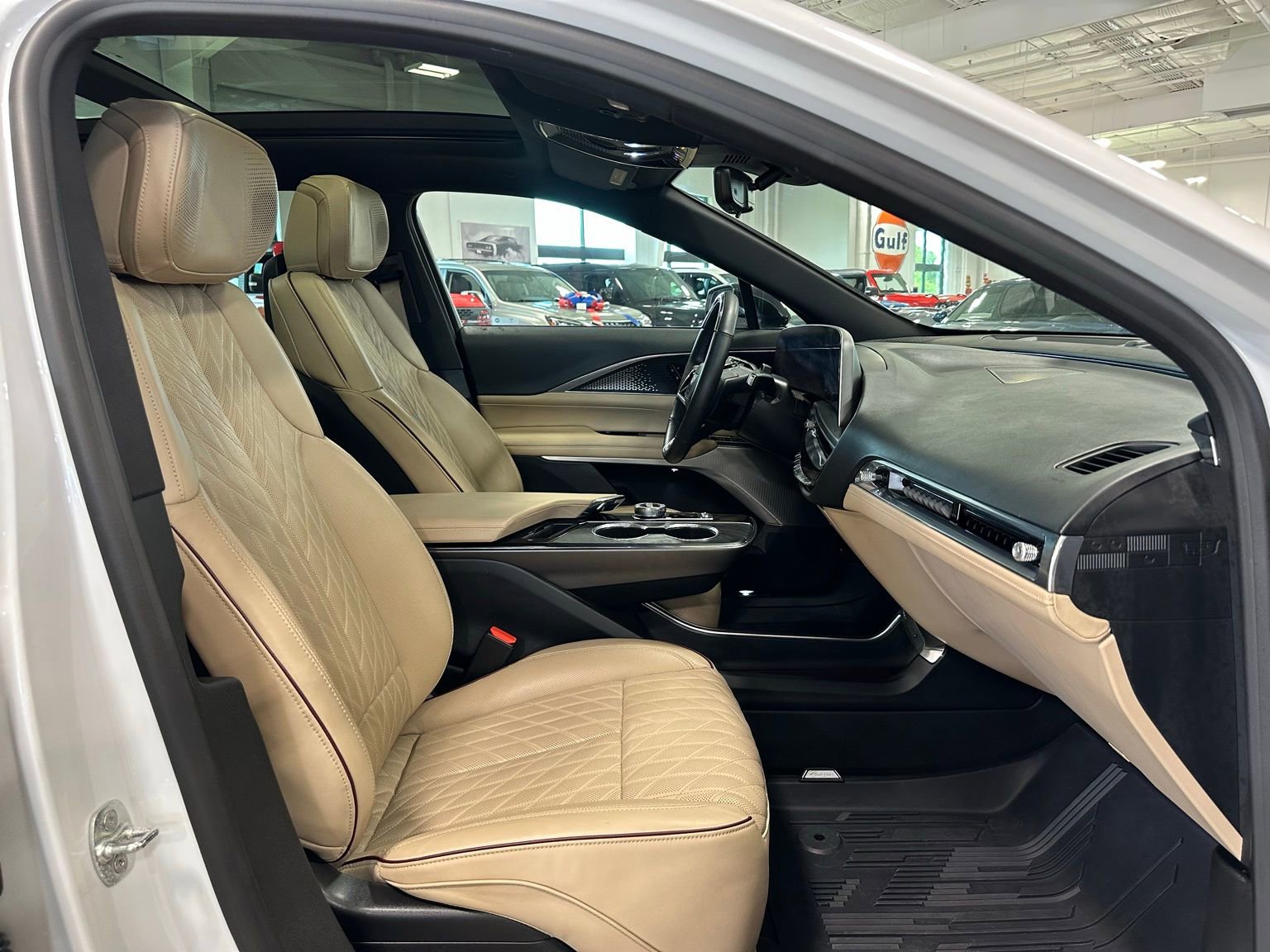 Used 2024 Cadillac Lyriq Sport w/ Nappa Leather Package AWD/4WD image 46