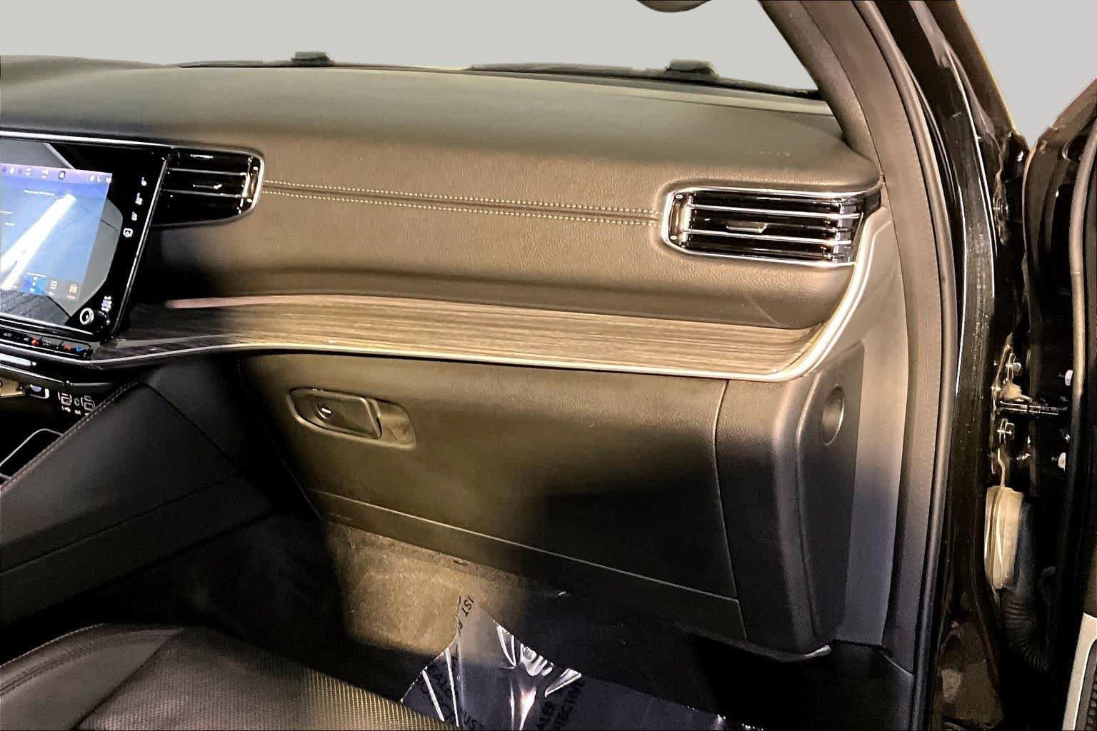 Used 2022 Jeep Wagoneer Series II AWD/4WD image 18