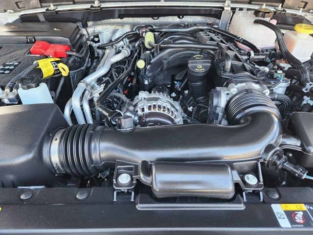 Used 2025 Jeep Gladiator Sport image 32