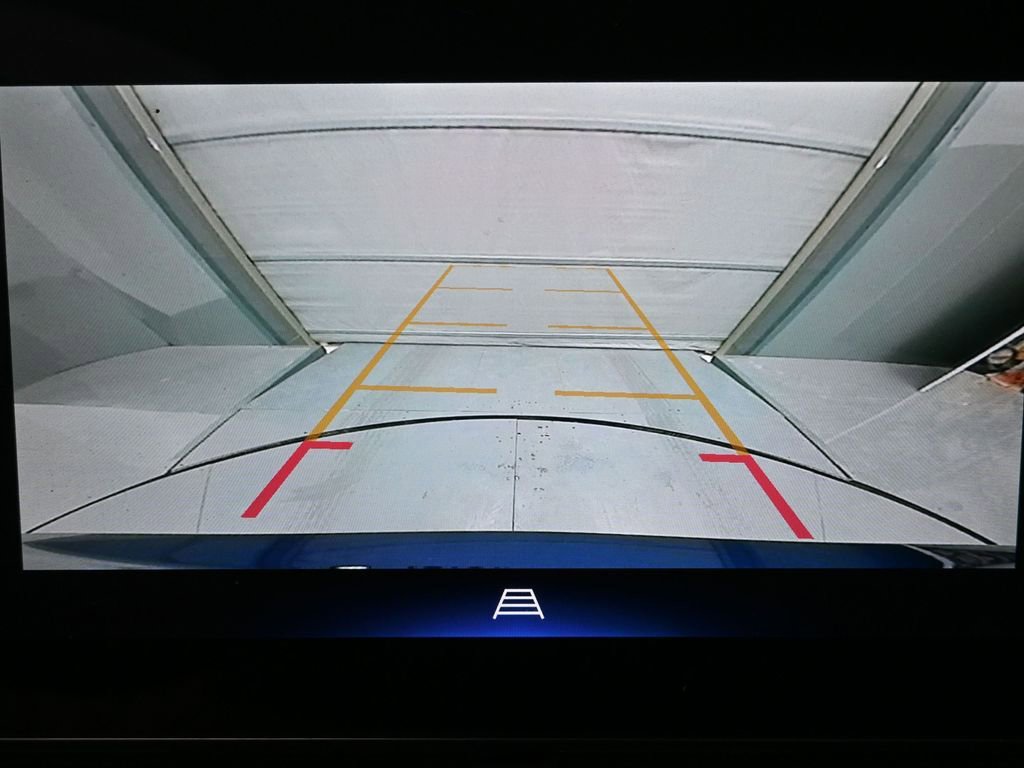 Used 2024 Chevrolet Trax LT w/ LT Convenience Package image 24