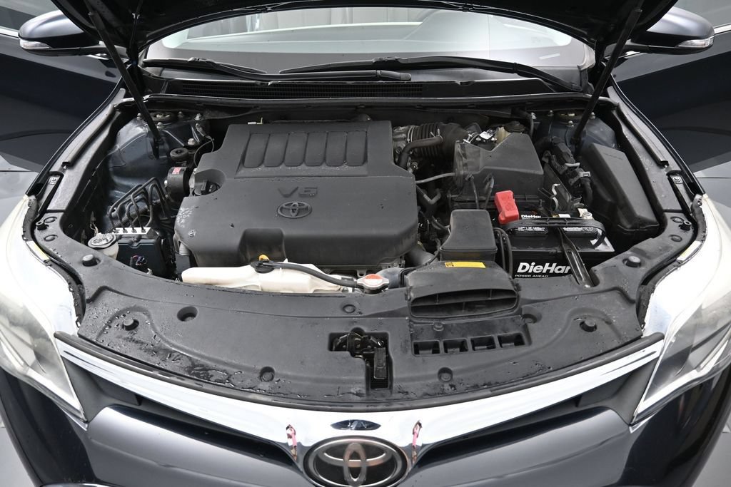 Certified 2016 Toyota Avalon Limited w/ Toyota Safety Sense Package FWD image 40