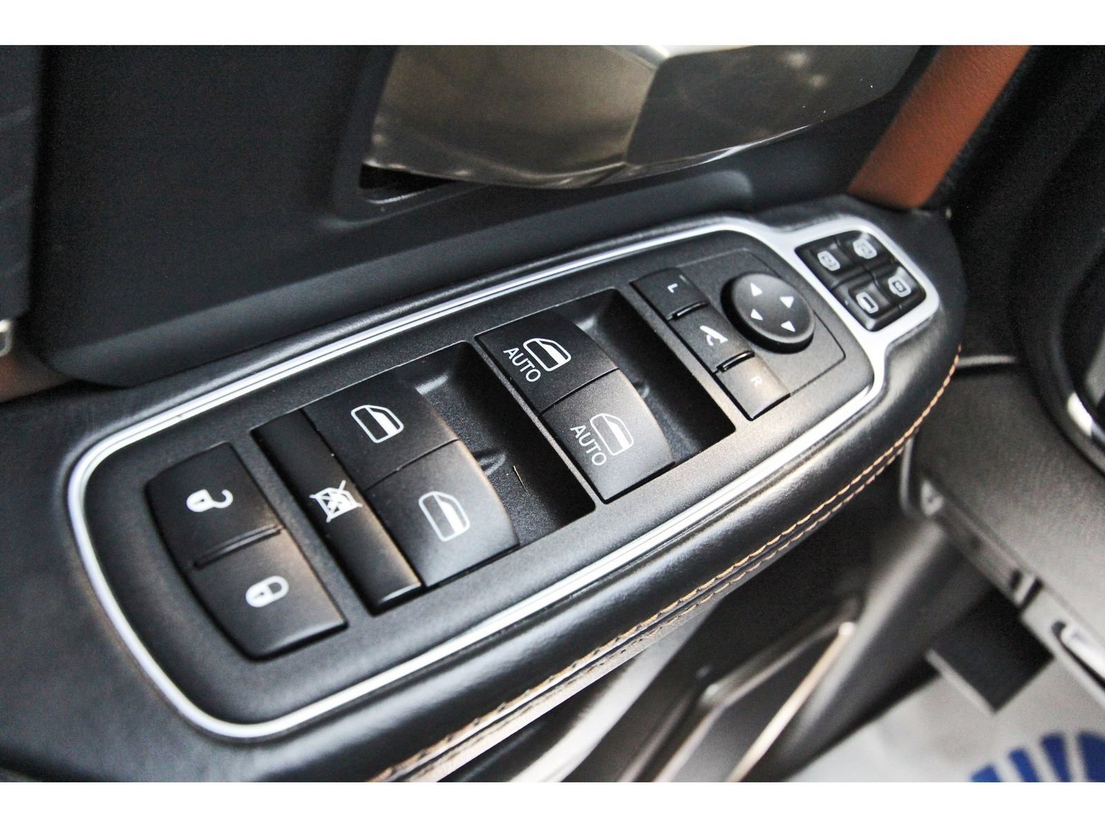 Used 2024 RAM 3500 Limited w/ Towing Technology Group AWD/4WD image 20