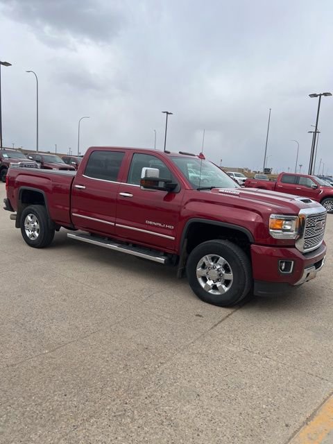 Used 2019 GMC Sierra 3500 Denali w/ Duramax Plus Package image 4