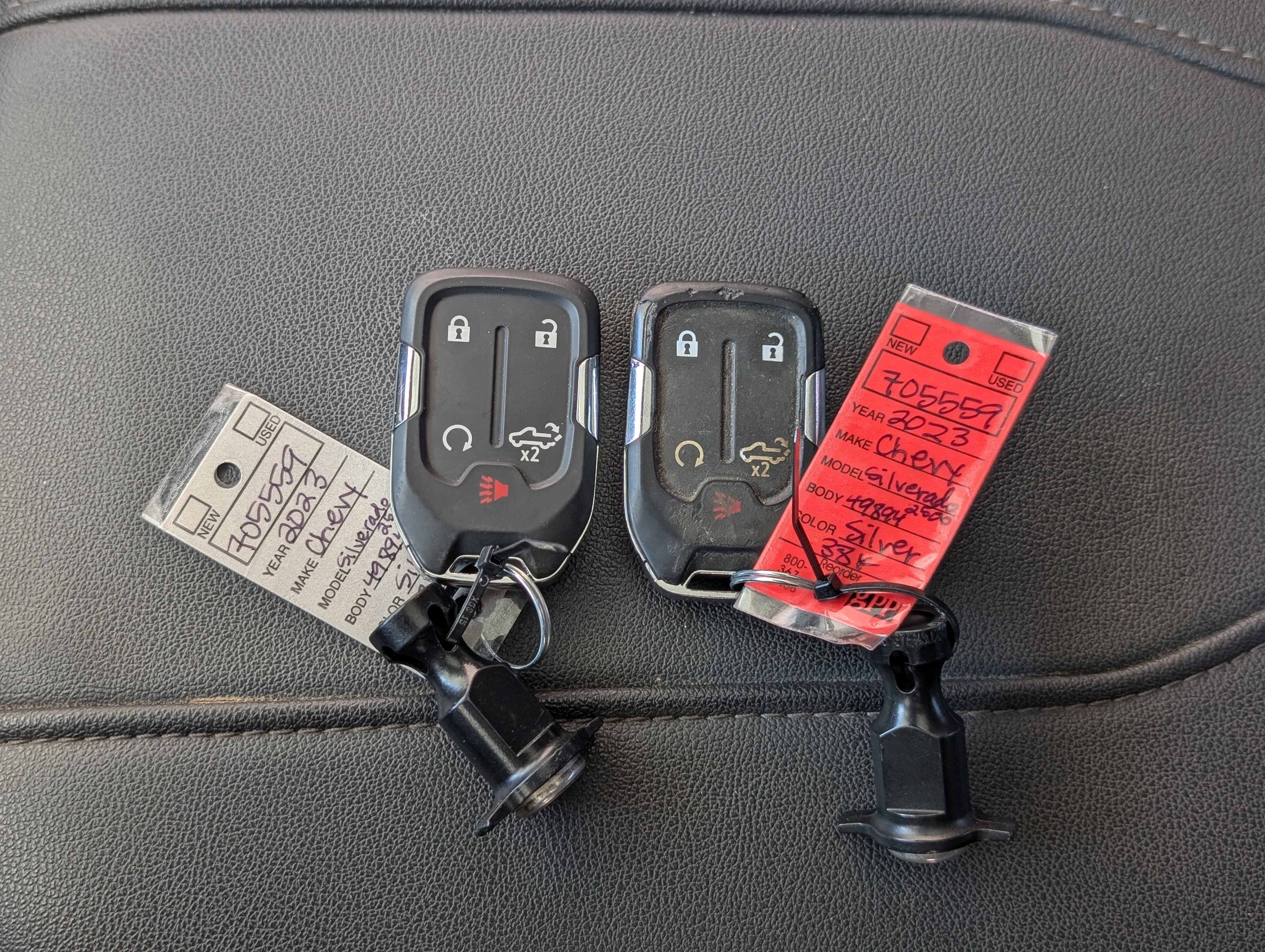 Used 2023 Chevrolet Silverado 2500 LTZ w/ LTZ Convenience Package image 39