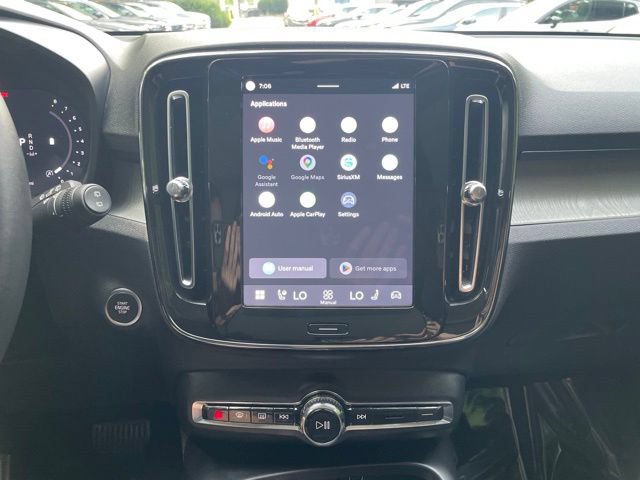 Certified 2024 Volvo XC40 B5 Plus w/ Protection Package Premier AWD/4WD image 20