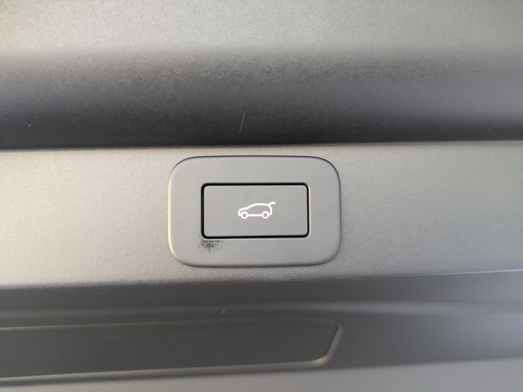 New 2026 Land Rover Range Rover SV AWD/4WD image 14