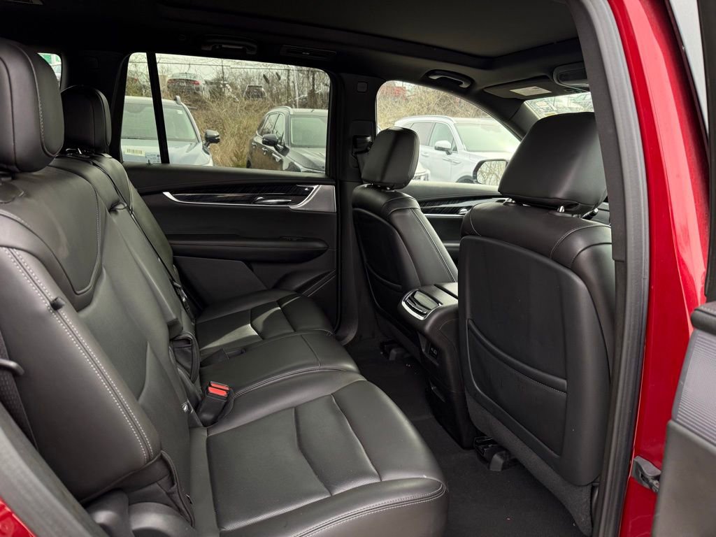 Used 2023 Cadillac XT6 Premium Luxury AWD/4WD image 19