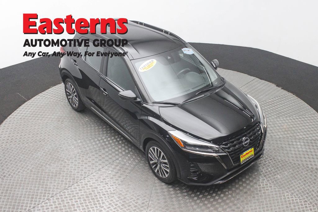 Used 2024 Nissan Kicks SR FWD image 3