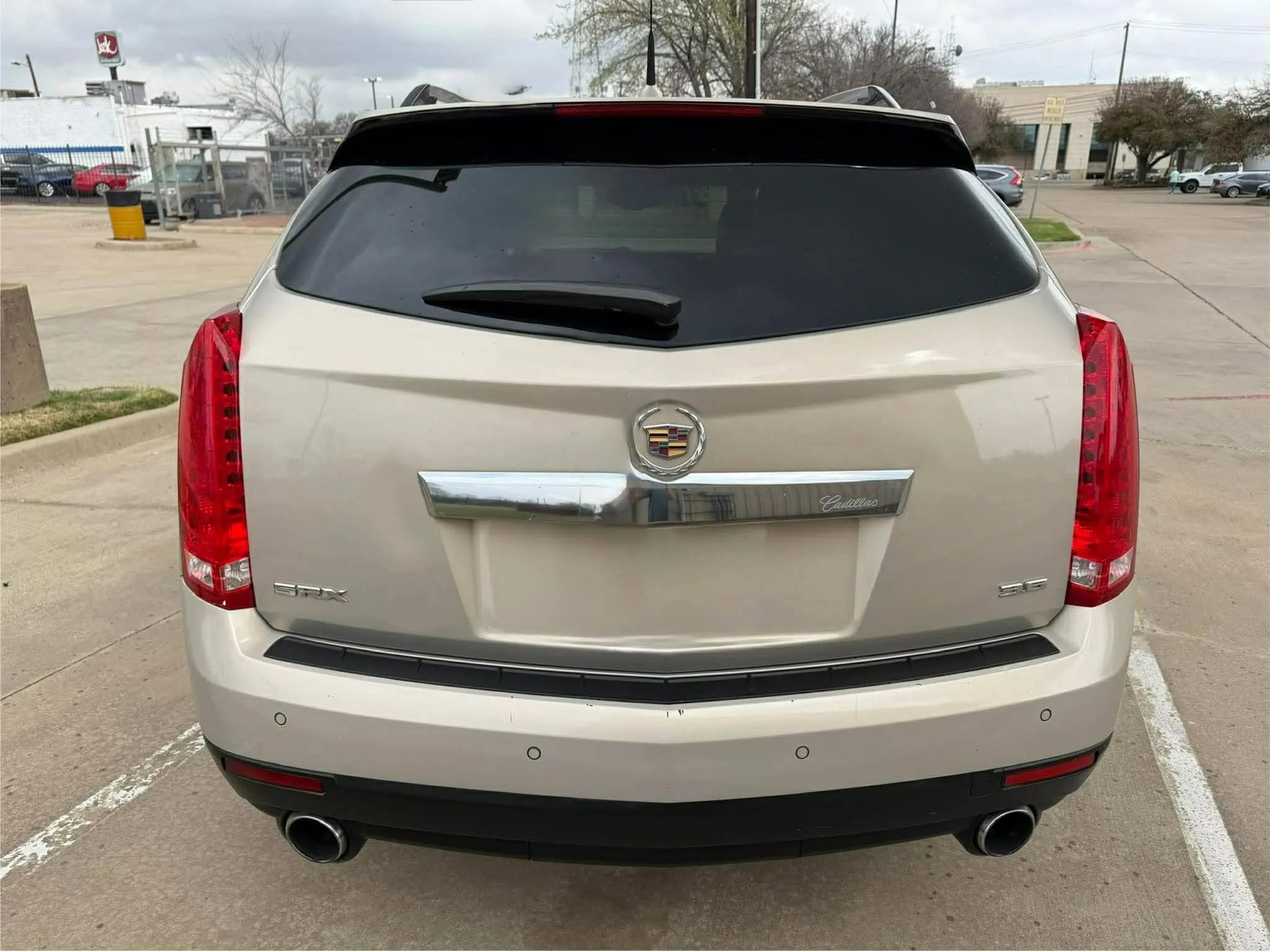 Used 2012 Cadillac SRX Luxury image 7