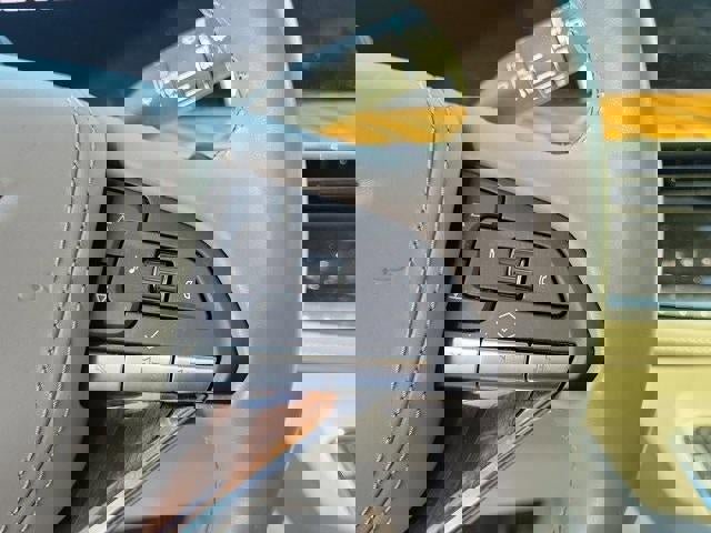 Certified 2024 Cadillac Escalade Premium Luxury Platinum image 16