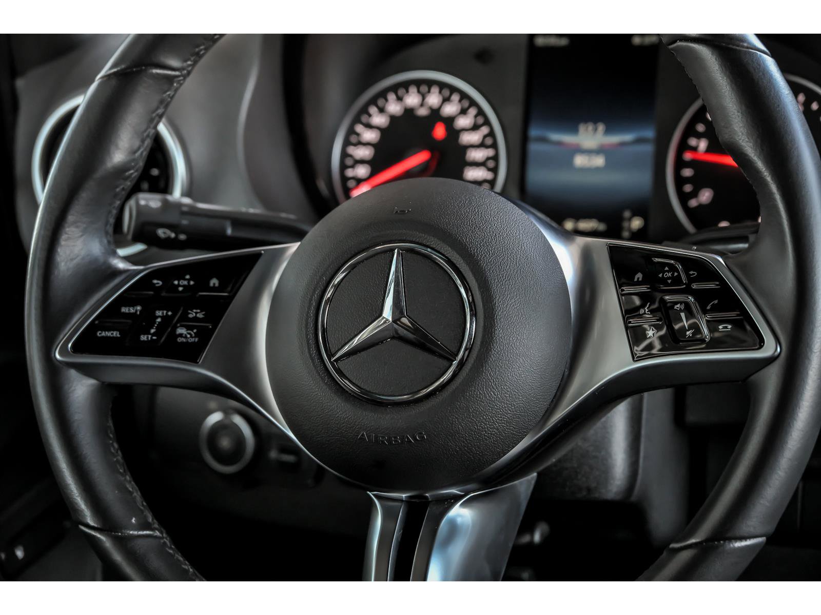 Used 2025 Mercedes-Benz Sprinter 2500 image 10