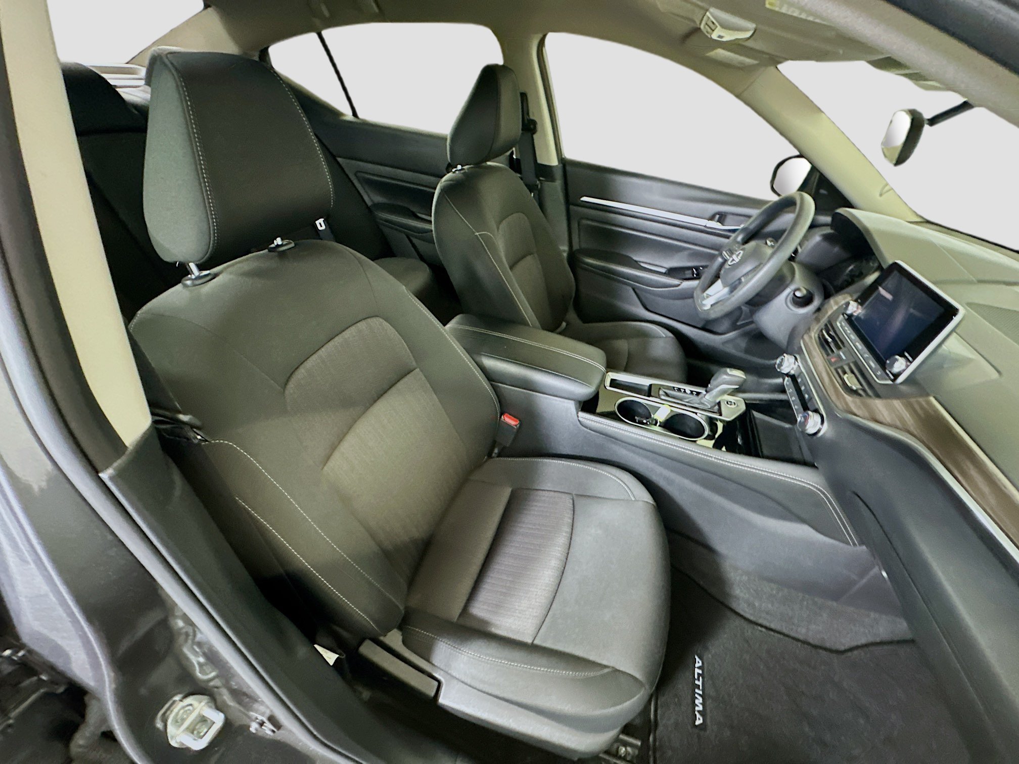 Used 2023 Nissan Altima 2.5 SV FWD image 28